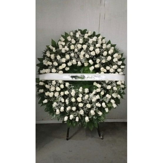 Corona fúnebre variada