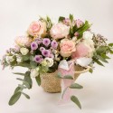 Canasta Floral Premium con Rosas y Flores Elegantes